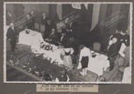 Vue en plongée de la table princière.