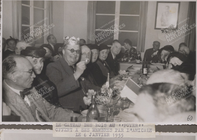 La table d'honneur et les retraités.